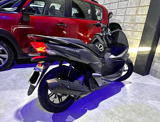 HONDA PCX DLX HONDA PCX DLX